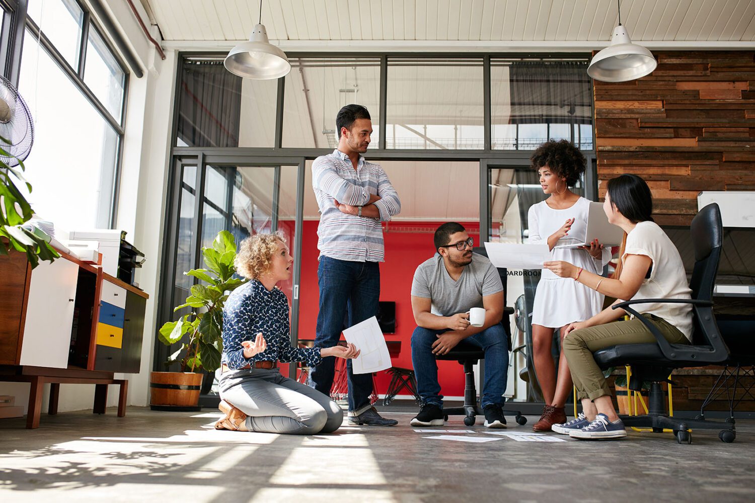 building-sales-team_shutterstock_381098812_optimized_